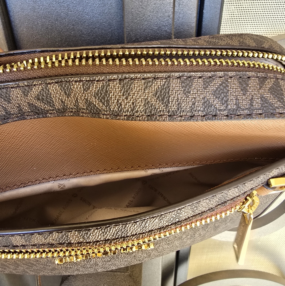 Michael Kors Brown Leather Crossbody Bag - Picture 8 of 11